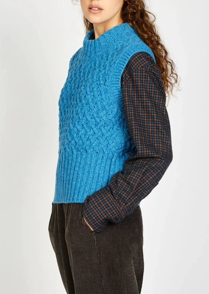 IrelandsEye Trellis Cropped Vest | Blue